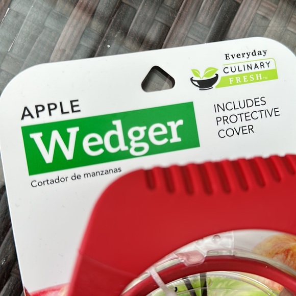 NWT Culinary Fresh Apple Wedger - Picture 2 of 3